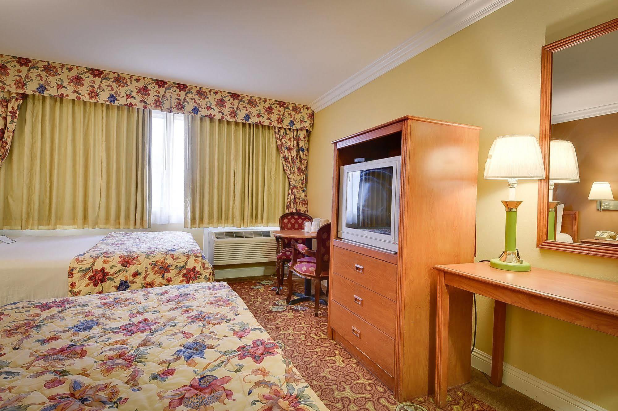 Vagabond Inn Лонг Бийч Екстериор снимка