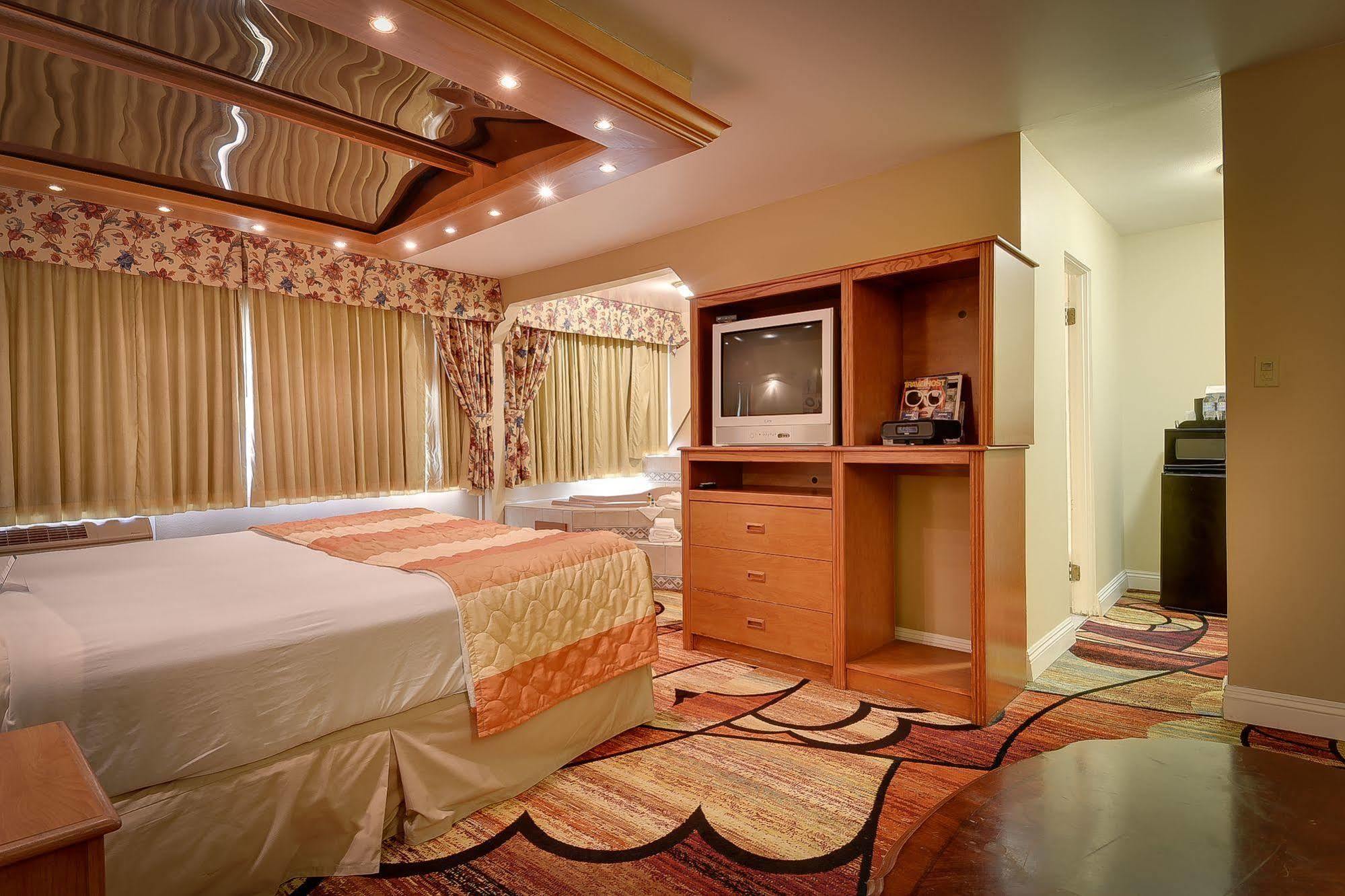 Vagabond Inn Лонг Бийч Екстериор снимка