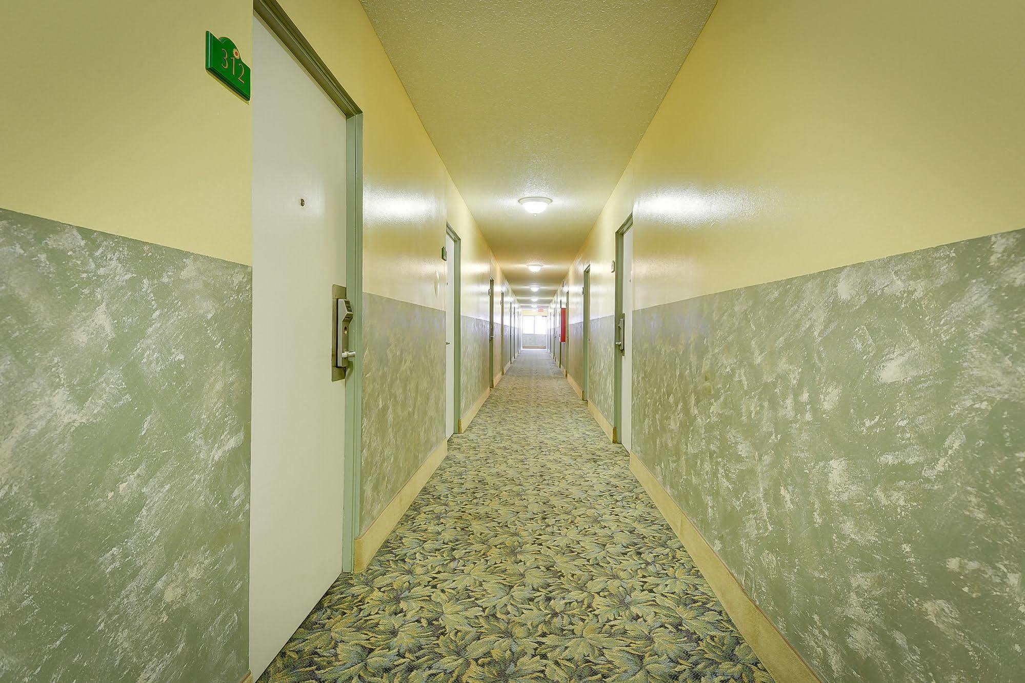 Vagabond Inn Лонг Бийч Екстериор снимка