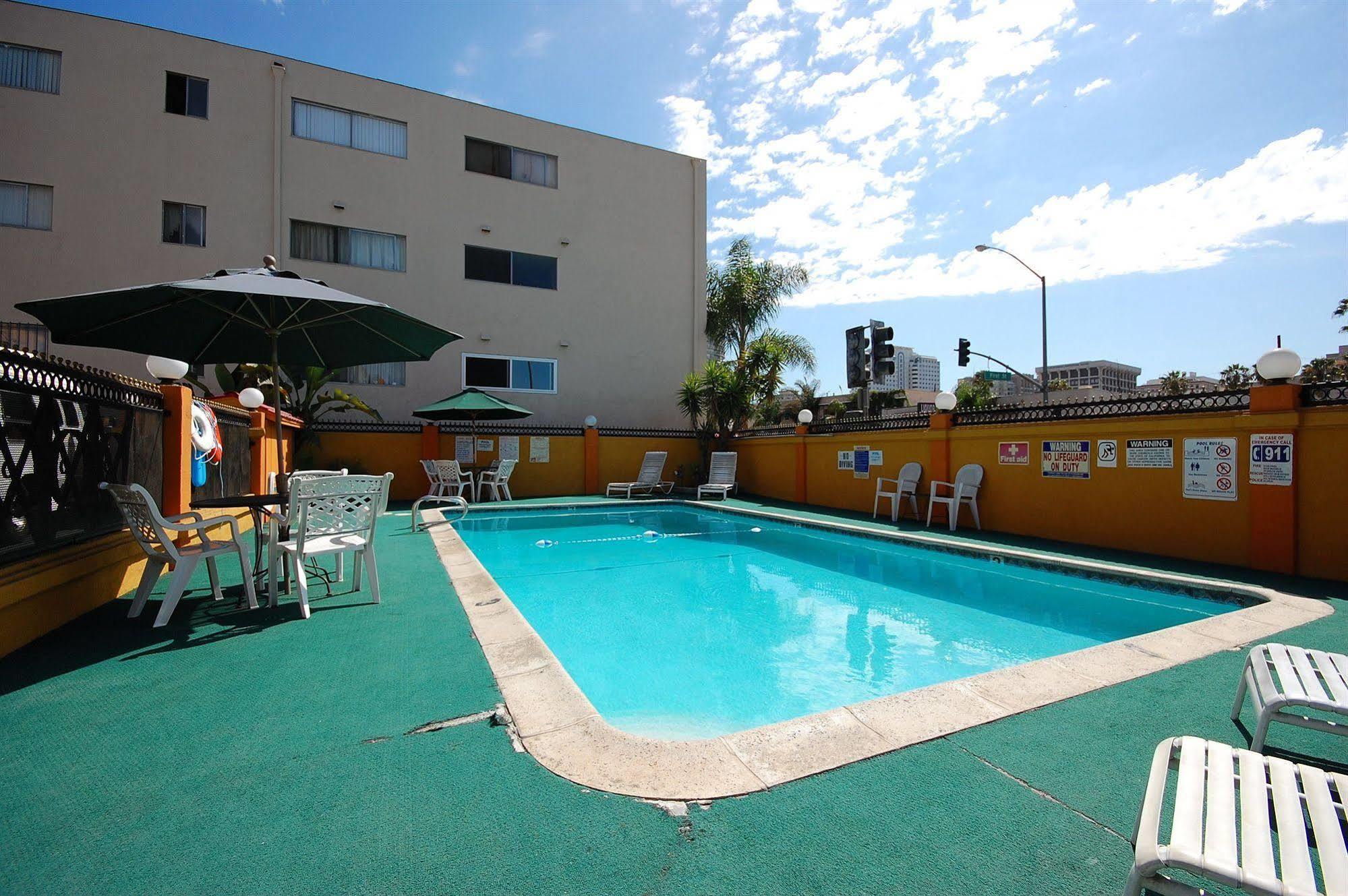 Vagabond Inn Лонг Бийч Екстериор снимка