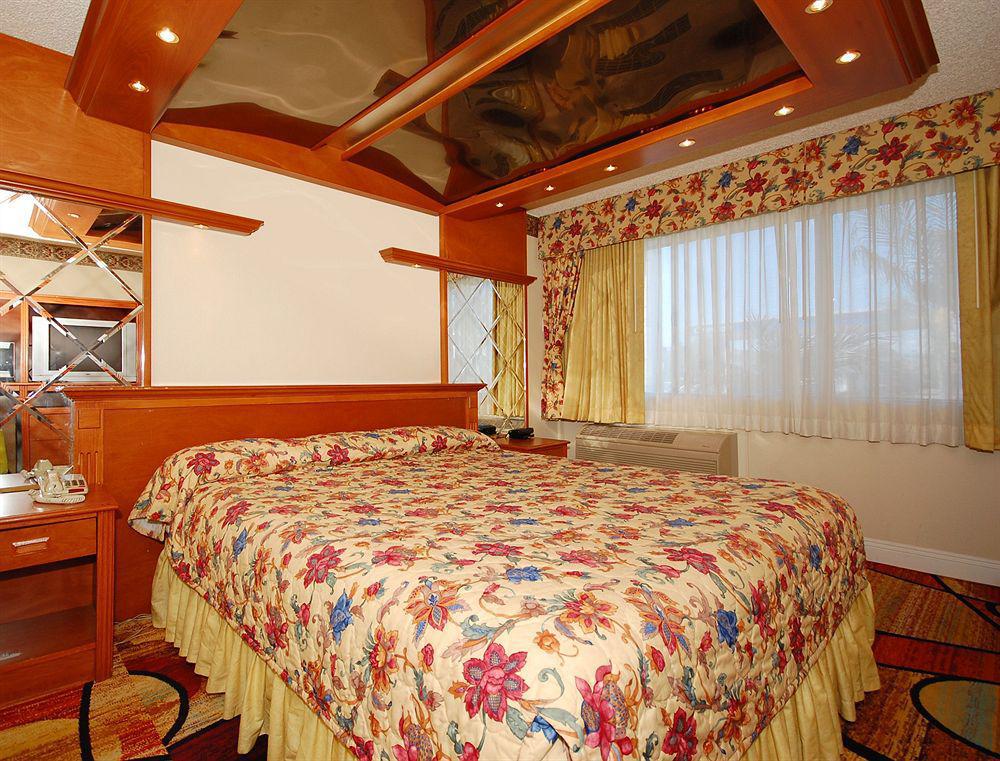 Vagabond Inn Лонг Бийч Екстериор снимка